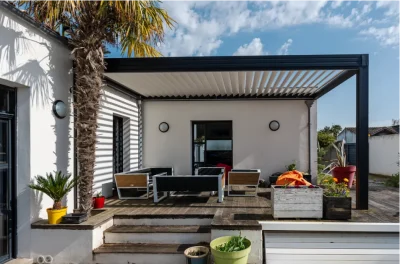 top 5 reasons to choose a bioclimatic pergola