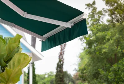 retractable outdoor awnings